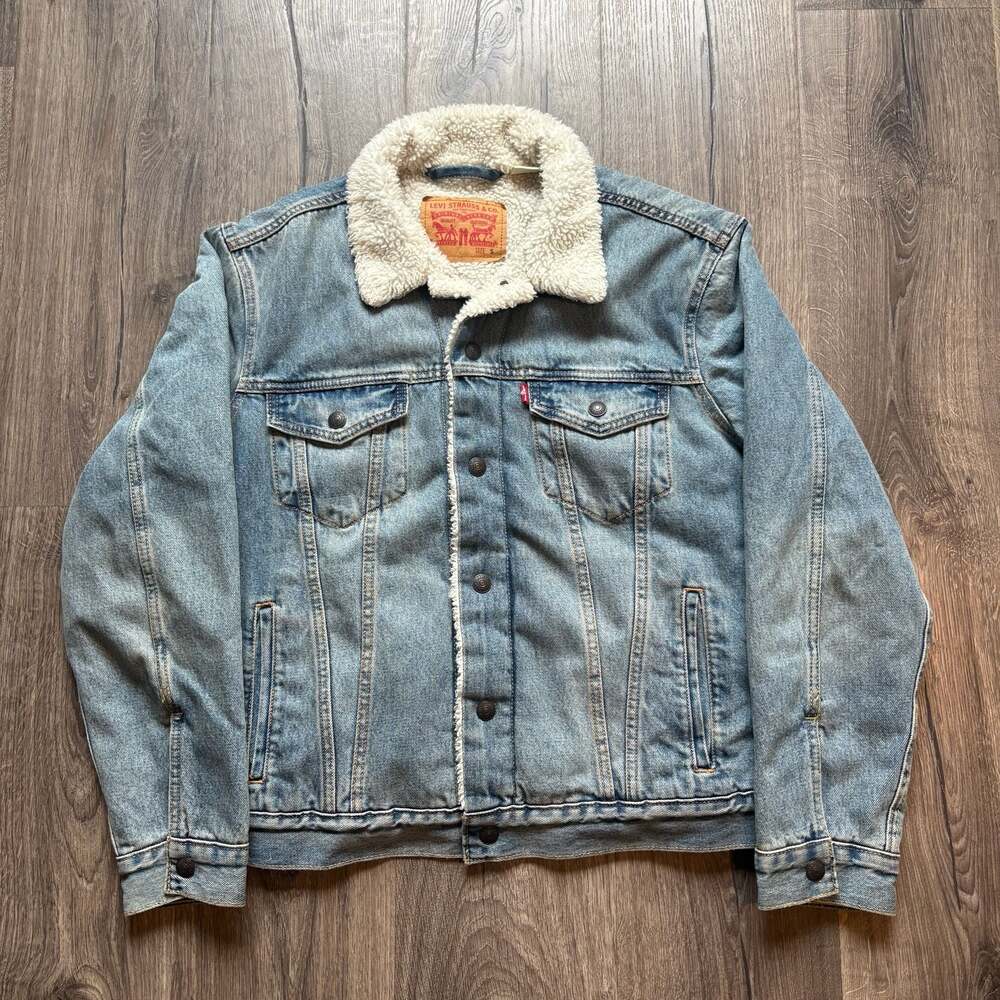 Levi's Sherpa Lined Type III Trucker Denim Jacket Medium Wash Size S